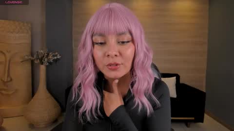 Nina online show from November 2025 02:34:01 AM