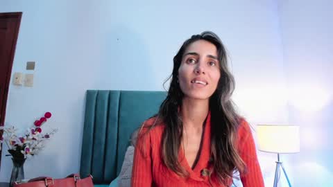 Nina online show from December 2024 06:22:02 PM