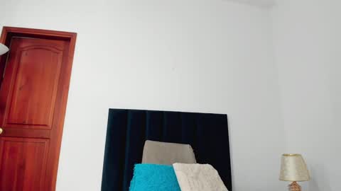 Nina online show from December 2024 02:10:02 PM