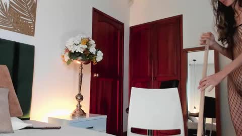 Nina online show from March 2025 09:26:02 PM