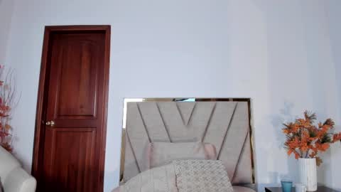 Nina online show from March 2025 02:10:02 PM