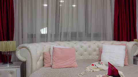 NinaCrystal online show from March 2025 05:54:01 AM