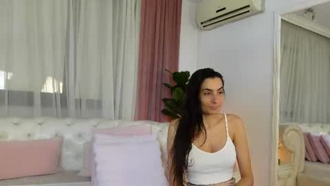 Snapshot of ninacrystal chatting on June 2026 09:59:02 AM NinaCrystal online show from June 2026 09:59:02 AM