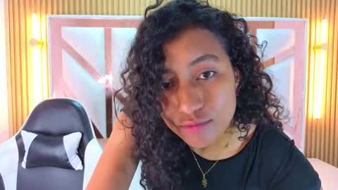 Snapshot of ninadelight_tp chatting on November 2025 07:59:01 PM Nina online show from November 2025 07:59:01 PM