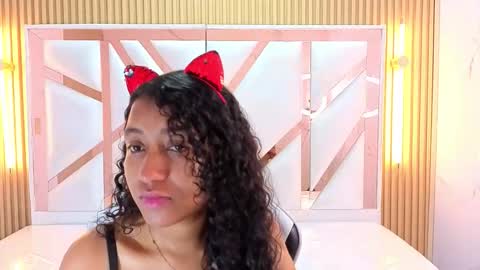 Snapshot of ninadelight_tp chatting on November 2025 08:10:01 PM Nina online show from November 2025 08:10:01 PM