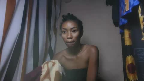 ninaeaa online show from December 2025 02:50:01 AM