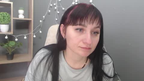 ninaflawlees online show from January 2026 12:53:01 PM