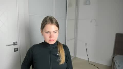 Snapshot of ninarihh chatting on March 2025 02:01:02 PM ninarihh online show from March 2025 02:01:02 PM