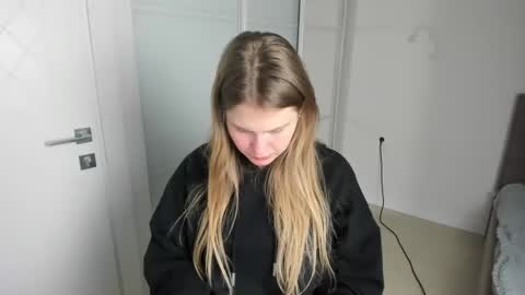 Snapshot of ninarihh chatting on March 2025 01:18:01 PM ninarihh online show from March 2025 01:18:01 PM