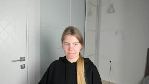 Snapshot of ninarihh chatting on March 2025 02:40:02 PM ninarihh online show from March 2025 02:40:02 PM