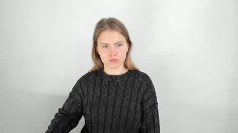 Snapshot of ninarihh chatting on March 2025 09:44:02 AM ninarihh online show from March 2025 09:44:02 AM