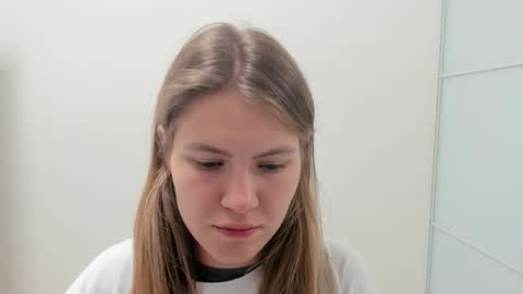 Snapshot of ninarihh chatting on September 2025 10:19:02 AM ninarihh online show from September 2025 10:19:02 AM