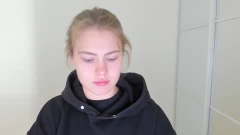 Snapshot of ninarihh chatting on October 2025 09:20:01 AM ninarihh online show from October 2025 09:20:01 AM