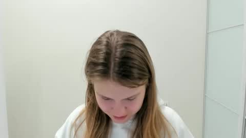 Snapshot of ninarihh chatting on October 2025 07:40:01 AM ninarihh online show from October 2025 07:40:01 AM