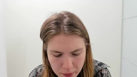 Snapshot of ninarihh chatting on October 2025 09:44:01 AM ninarihh online show from October 2025 09:44:01 AM