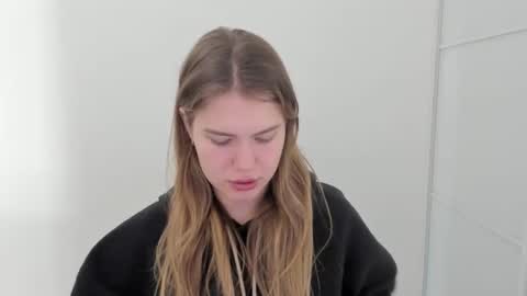 Snapshot of ninarihh chatting on November 2025 09:19:02 AM ninarihh online show from November 2025 09:19:02 AM