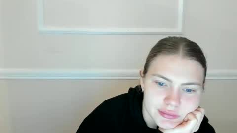 Snapshot of ninarihh chatting on November 2025 09:58:01 AM ninarihh online show from November 2025 09:58:01 AM