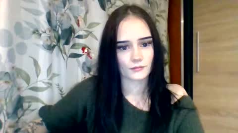 Nina online show from December 2025 09:21:02 PM