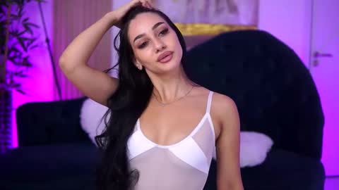 Ninna online show from October 2025 06:38:02 PM