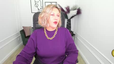 ninastarle online show from November 2025 04:45:02 AM