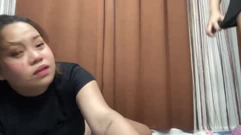 nini_luvskorn online show from April 2026 01:41:01 PM