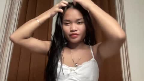 Snapshot of nini_luvskorn chatting on June 2026 10:51:02 AM nini_luvskorn online show from June 2026 10:51:02 AM