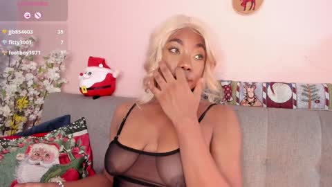 Snapshot of nini_martinii chatting on December 2024 03:01:02 PM NINI online show from December 2024 03:01:02 PM