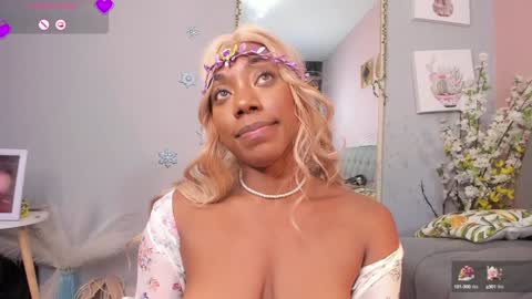 Snapshot of nini_martinii chatting on January 2025 09:02:01 PM NINI online show from January 2025 09:02:01 PM