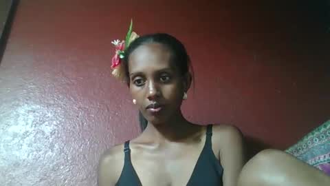 ninie246746 online show from January 2025 03:25:01 PM