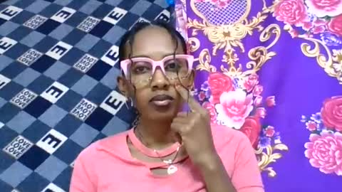 Snapshot of ninie246746 chatting on July 2026 07:23:02 AM ninie246746 online show from July 2026 07:23:02 AM
