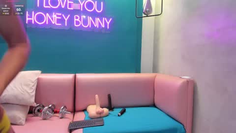 Ninna  online show from December 2024 04:13:02 PM