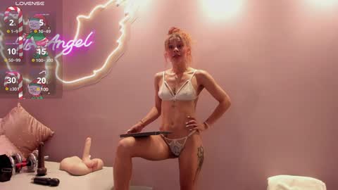 Ninna  online show from December 2024 04:25:02 PM