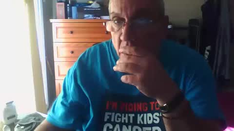 Dennis online show from October 2025 02:05:02 PM