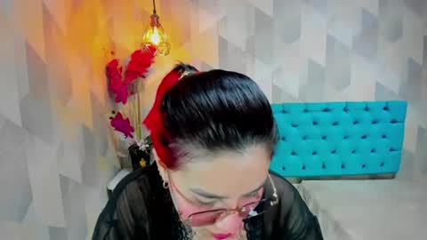 nixiexlove online show from August 2026 01:16:01 PM
