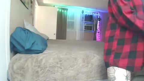 Leah online show from October 2025 09:29:02 AM