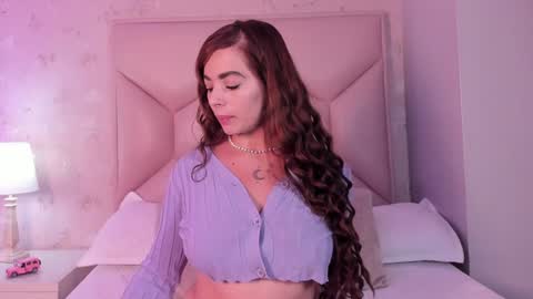   ambarsulliva  online show from January 2025 11:37:02 AM