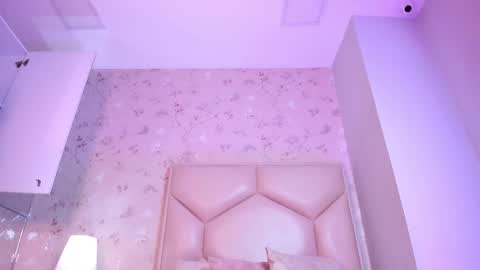   ambarsulliva  online show from December 2025 11:39:02 AM