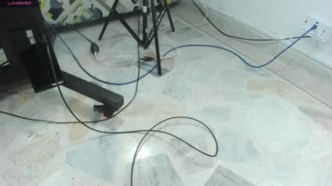 noa camila online show from November 2025 12:28:02 PM