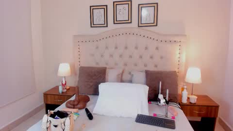 Snapshot of noa_morena chatting on September 2025 12:54:02 PM NATHALIA MORENO online show from September 2025 12:54:02 PM