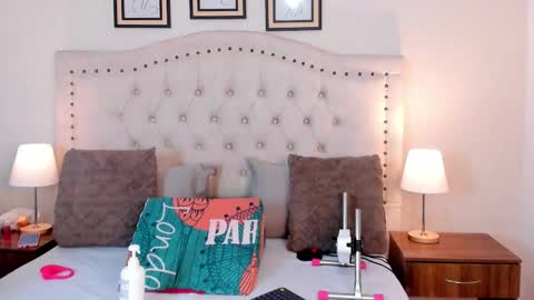 Snapshot of noa_morena chatting on November 2025 12:16:01 PM NATHALIA MORENO online show from November 2025 12:16:01 PM