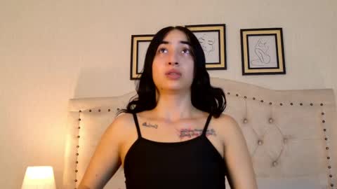 Snapshot of noa_morena chatting on April 2026 12:22:02 PM NATHALIA MORENO online show from April 2026 12:22:02 PM