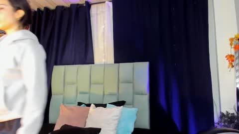 Noah  online show from September 2025 03:16:02 AM