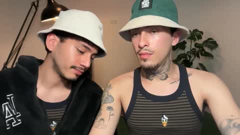 Snapshot of noah_and_steven chatting on June 2026 02:53:01 AM noah_and_steven online show from June 2026 02:53:01 AM