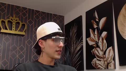 Noah Brigth online show from March 2025 04:58:02 AM