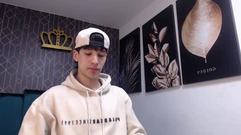 Noah Brigth online show from March 2025 11:49:02 PM