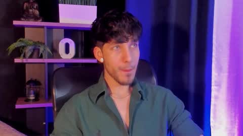 Noah Brigth online show from November 2025 11:51:02 PM