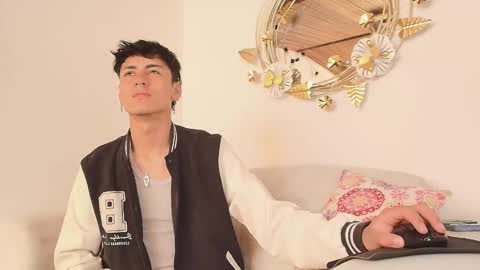 Snapshot of noah_clark_nom chatting on September 2025 01:24:02 PM Noah online show from September 2025 01:24:02 PM