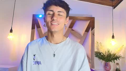 Snapshot of noah_clark_nom chatting on October 2025 04:42:01 AM Noah online show from October 2025 04:42:01 AM