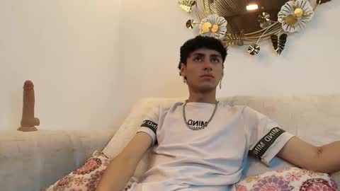 Snapshot of noah_clark_nom chatting on October 2025 04:11:01 AM Noah online show from October 2025 04:11:01 AM