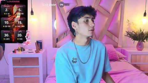 Snapshot of noah_clark_nom chatting on October 2025 04:22:01 AM Noah online show from October 2025 04:22:01 AM